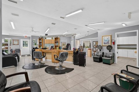 Immobilier commercial à vendre à Bunnell, Floride: 208.84 m2 № 2391417 - photo 11