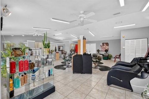 Immobilier commercial à vendre à Bunnell, Floride: 208.84 m2 № 2391417 - photo 10