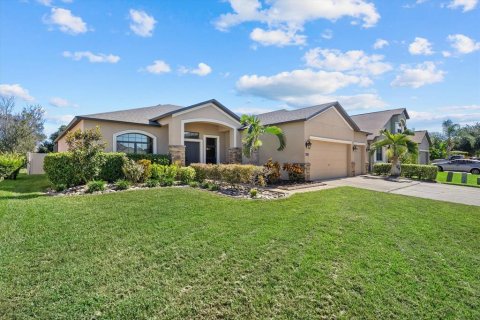Villa ou maison à vendre à Apollo Beach, Floride: 4 chambres, 227.52 m2 № 2429660 - photo 2