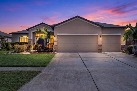 Villa ou maison à vendre à Apollo Beach, Floride: 4 chambres, 227.52 m2 № 2429660 - photo 4