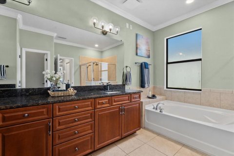 Villa ou maison à vendre à Apollo Beach, Floride: 4 chambres, 227.52 m2 № 2429660 - photo 24