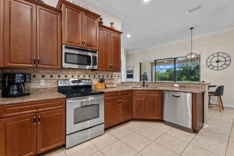 Villa ou maison à vendre à Apollo Beach, Floride: 4 chambres, 227.52 m2 № 2429660 - photo 15