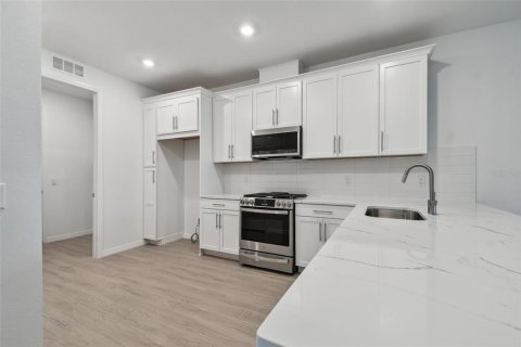 House in Lakewood Ranch, Florida 2 bedrooms, 134.89 sq.m. № 1591803 - photo 7