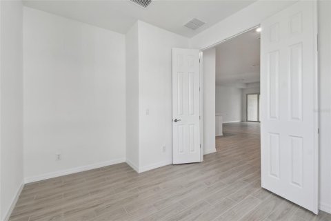 House in Lakewood Ranch, Florida 2 bedrooms, 134.89 sq.m. № 1591803 - photo 18