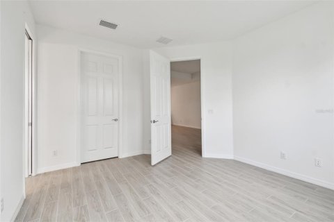 House in Lakewood Ranch, Florida 2 bedrooms, 134.89 sq.m. № 1591803 - photo 13