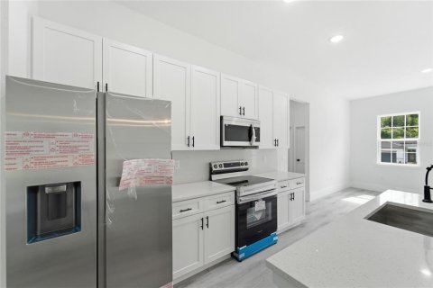Villa ou maison à vendre à Dunnellon, Floride: 4 chambres, 176.14 m2 № 2138125 - photo 12