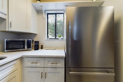 Townhouse in Lakeland, Florida 2 bedrooms, 107.58 sq.m. № 2400276 - photo 2