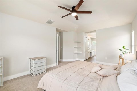 House in Fish Hawk, Florida 4 bedrooms, 232.81 sq.m. № 1913695 - photo 22