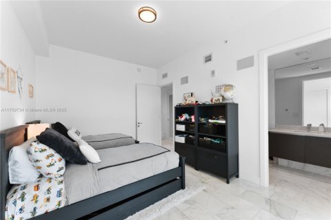 Condominio en venta en Miami, Florida, 2 dormitorios, 167.41 m2 № 1726420 - foto 23