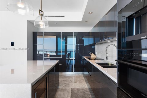 Condominio en venta en Miami, Florida, 2 dormitorios, 167.41 m2 № 1726420 - foto 8