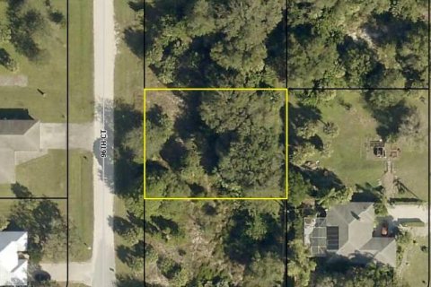 Land in Vero Beach, Florida № 1136477 - photo 1