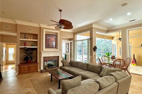 House in Tarpon Springs, Florida 5 bedrooms, 280.47 sq.m. № 1523937 - photo 29