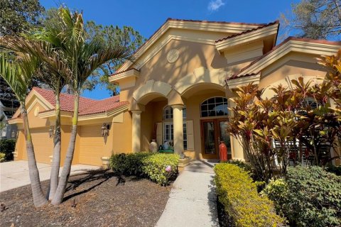 House in Tarpon Springs, Florida 5 bedrooms, 280.47 sq.m. № 1523937 - photo 3