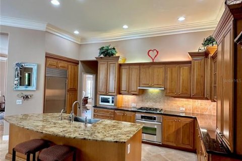 House in Tarpon Springs, Florida 5 bedrooms, 280.47 sq.m. № 1523937 - photo 20