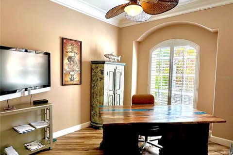 House in Tarpon Springs, Florida 5 bedrooms, 280.47 sq.m. № 1523937 - photo 19