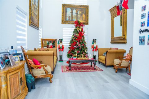 Casa en venta en Miami Lakes, Florida, 5 dormitorios № 1984038 - foto 5