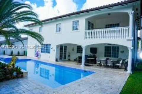 Villa ou maison à vendre à Miami Lakes, Floride: 5 chambres № 1984038 - photo 30