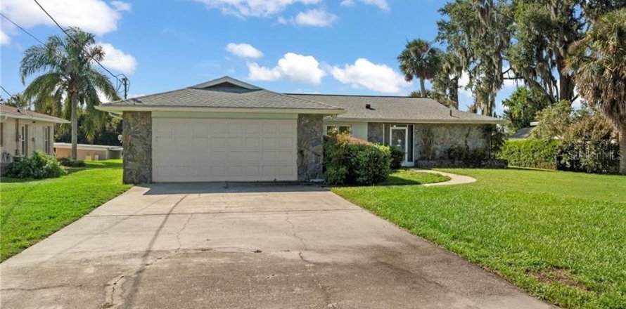 Villa ou maison à Inverness, Floride 2 chambres, 140.28 m2 № 2430969
