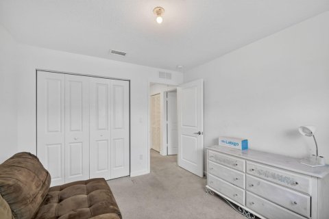 Townhouse in Lake Worth, Florida 4 bedrooms, 171.96 sq.m. № 2087561 - photo 24