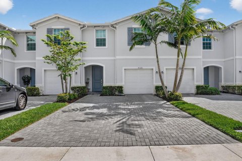 Touwnhouse à Lake Worth, Floride 4 chambres, 171.96 m2 № 2087561