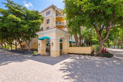 Copropriété à vendre à Longboat Key, Floride: 3 chambres, 353.03 m2 № 2411539 - photo 3