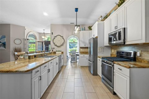 Villa ou maison à vendre à Clermont, Floride: 4 chambres, 239.04 m2 № 2210459 - photo 13