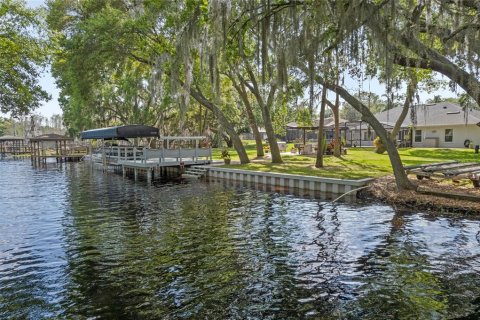 Casa en Clermont, Florida 4 dormitorios, 239.04 m2 № 2210459