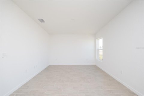 House in Frostproof, Florida 3 bedrooms, 117.61 sq.m. № 1718368 - photo 10
