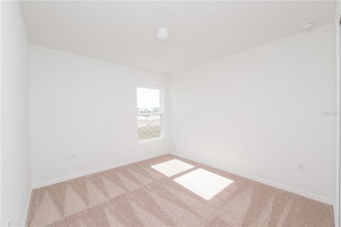 House in Frostproof, Florida 3 bedrooms, 117.61 sq.m. № 1718368 - photo 7