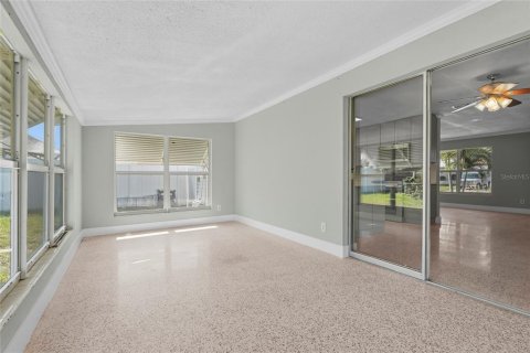 Villa ou maison à vendre à Bradenton, Floride: 3 chambres, 119.1 m2 № 2416858 - photo 24