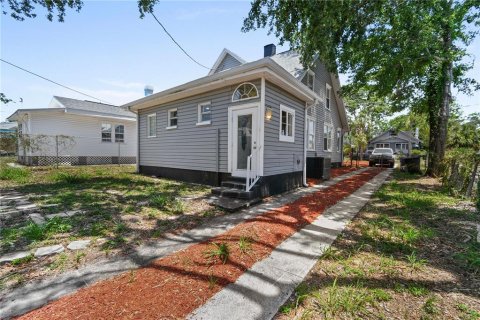 House in Saint Petersburg, Florida 3 bedrooms, 104.05 sq.m. № 1751495 - photo 3