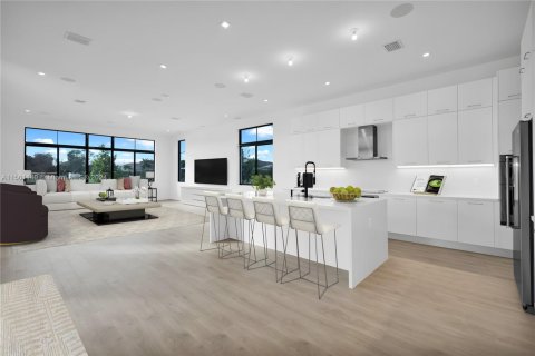 Купить виллу или дом в Купер-Сити, Флорида 6 спален, 536.98м2, № 1811200 - фото 4
