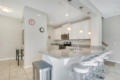 Townhouse in Clermont, Florida 3 bedrooms, 180.6 sq.m. № 1847287 - photo 13