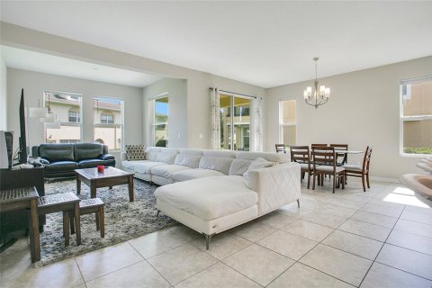 Townhouse in Clermont, Florida 3 bedrooms, 180.6 sq.m. № 1847287 - photo 11