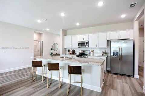 Купить виллу или дом в Норт-Порт, Флорида 4 спальни, 168.15м2, № 1942452 - фото 8