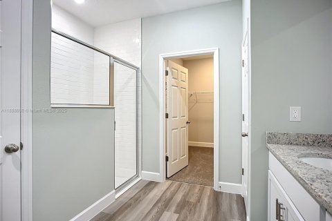 Купить виллу или дом в Норт-Порт, Флорида 4 спальни, 168.15м2, № 1942452 - фото 16