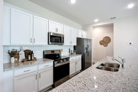 Купить виллу или дом в Норт-Порт, Флорида 4 спальни, 168.15м2, № 1942452 - фото 6