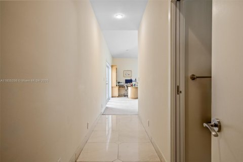 Casa en venta en Pinecrest, Florida, 7 dormitorios, 475.1 m2 № 1818474 - foto 26