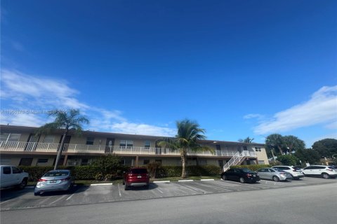 Copropriété à vendre à Margate, Floride: 2 chambres, 91.97 m2 № 1963183 - photo 12