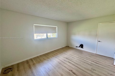 Copropriété à vendre à Margate, Floride: 2 chambres, 91.97 m2 № 1963183 - photo 9