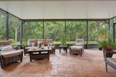House in San Antonio, Florida 3 bedrooms, 183.3 sq.m. № 2312980 - photo 4