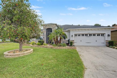 House in San Antonio, Florida 3 bedrooms, 183.3 sq.m. № 2312980 - photo 11