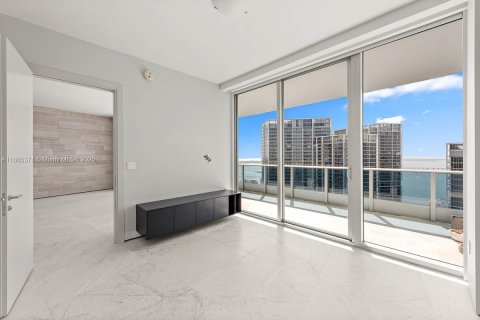 Condo in Miami, Florida, 2 bedrooms  № 1938790 - photo 30