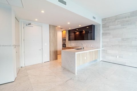 Condominio en venta en Miami, Florida, 2 dormitorios, 138.61 m2 № 1938790 - foto 14