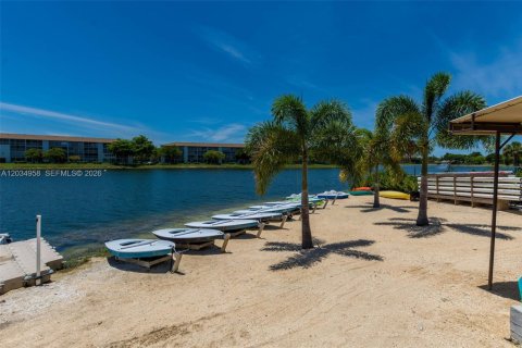 Apartamento en alquiler en Pembroke Pines, Florida, 1 dormitorio, 63.64 m2 № 2084905 - foto 28