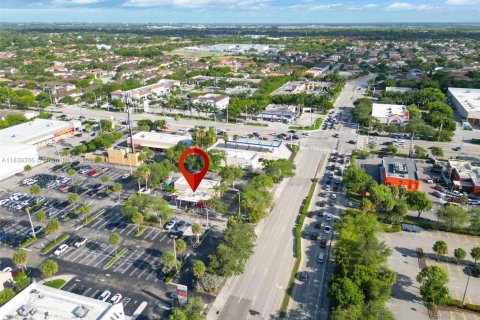 Commercial property in Miami, Florida № 2079420 - photo 27