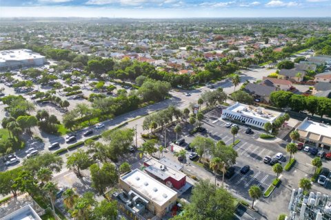 Commercial property in Miami, Florida № 2079420 - photo 20