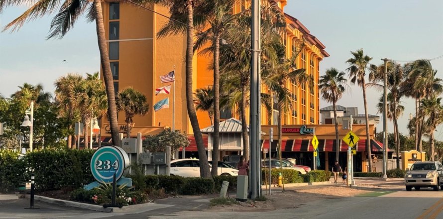 Propiedad comercial en Deerfield Beach, Florida 1 dormitorio, 62.71 m2 № 1178185