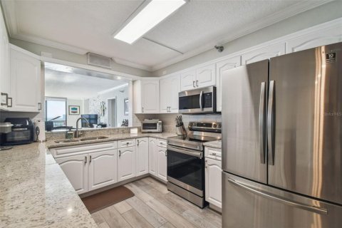 Condo in Tampa, Florida, 2 bedrooms  № 1424560 - photo 15