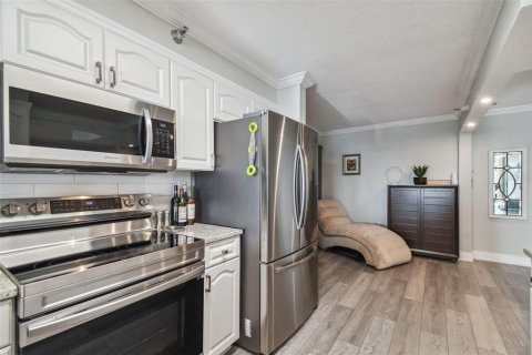 Condo in Tampa, Florida, 2 bedrooms  № 1424560 - photo 17